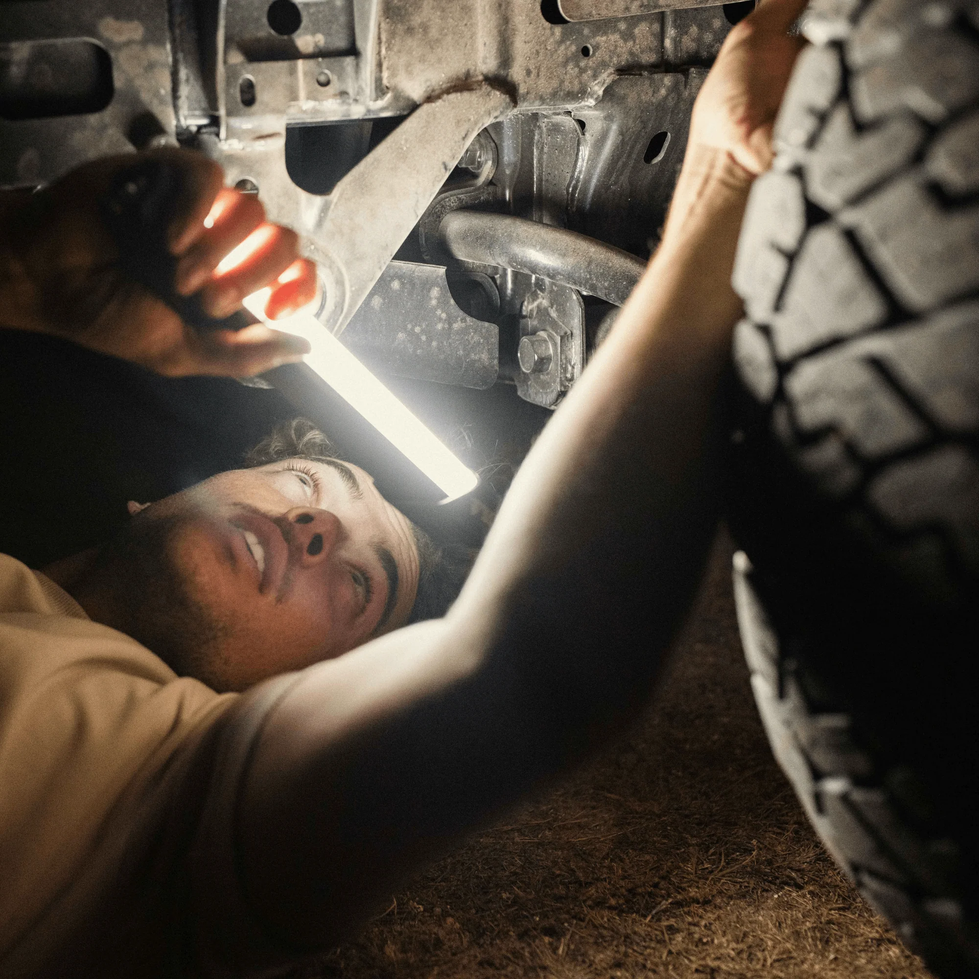 KickAss ULTRA BRIGHT 28cm Magnetic Light Bar & Torch - Image 3